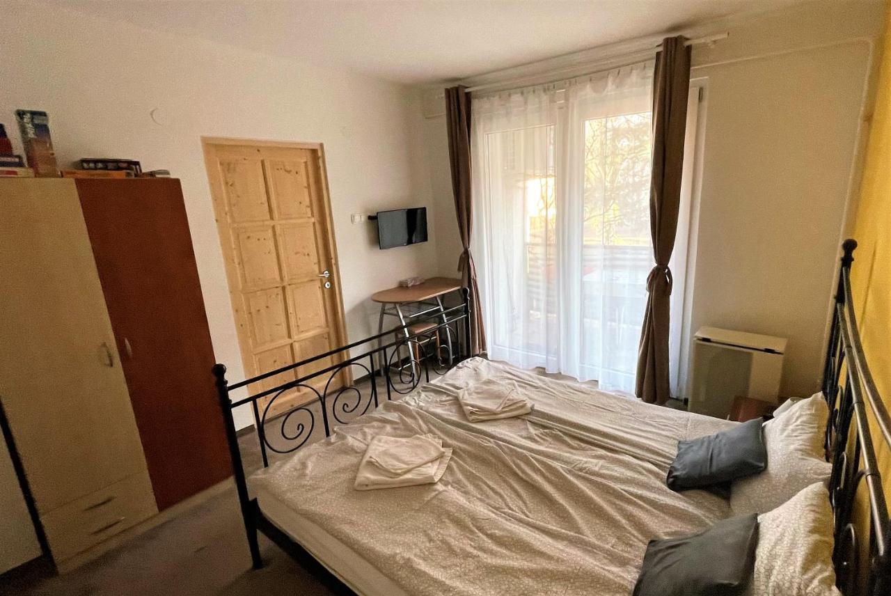Evi Apartman Eger Exterior foto