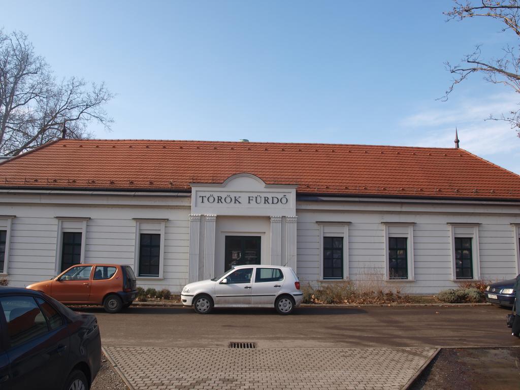 Evi Apartman Eger Exterior foto