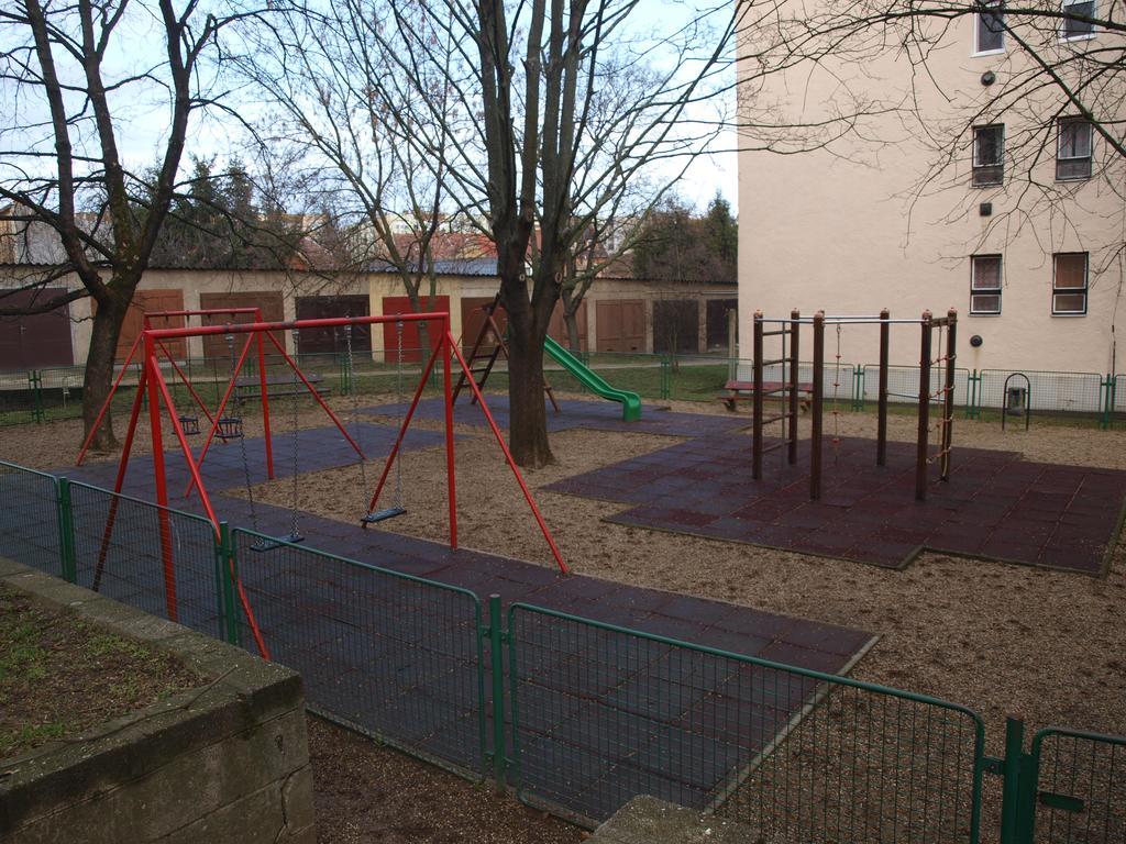 Evi Apartman Eger Exterior foto